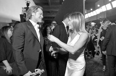 布拉德皮特安妮斯顿主演的电影 7c5e7aca180346b89b3dee552d7d8991.png