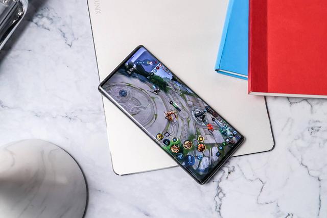 春节聚会如何成为焦点？搭载瀑布屏的vivo NEX 3 5G值得一看