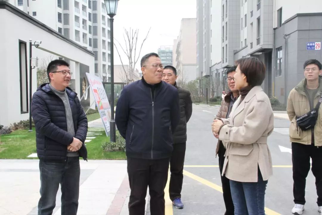 市农业农村局党组成员畜牧农机中心主任程苏亮赴莲都区开展节前三服务