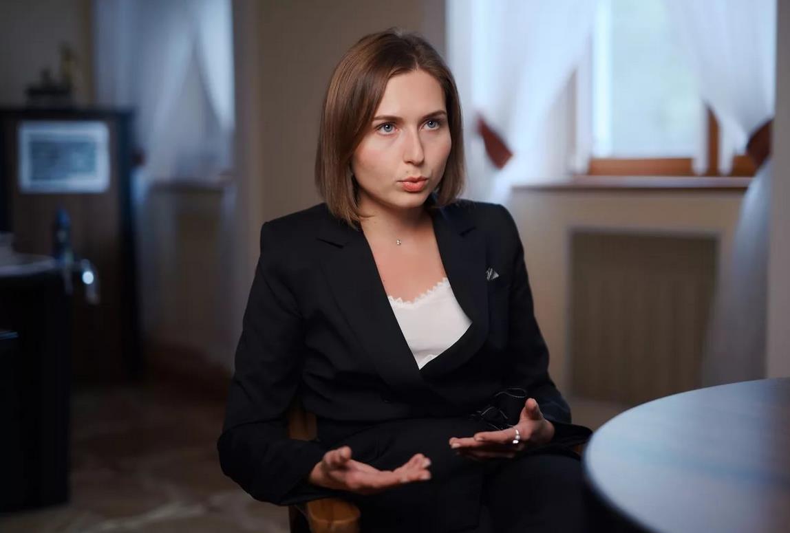 原创乌克兰女部长认为自己工资低，消息传出后，遭民众抨击批评