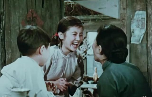 原创水华导演的革命家庭中的三个孩子他们的扮演者去向如何