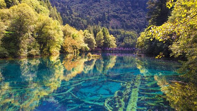 世界上水质最好的三个地方,水都非常清澈,还有一处位于我国