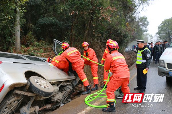 红网时刻1月22日讯(通讯员 邓微)1月22日9时41分许,322国道永州零陵区