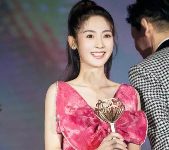 邢菲新剧未播先火,男主还是《小时光》的老熟人
