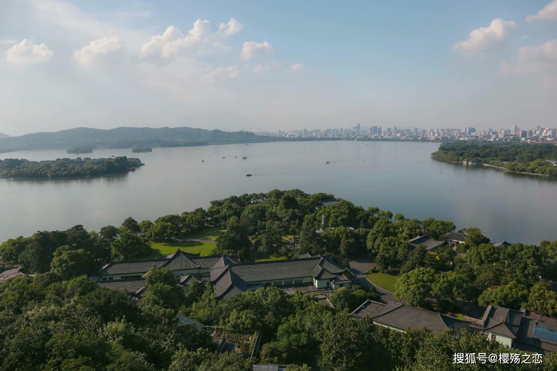 广东旅游收入在GDP中的占比_广东各市2020年gdp(2)