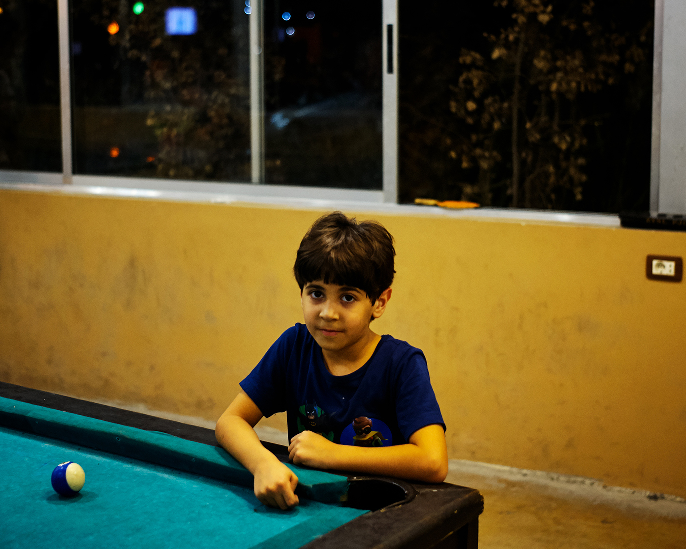 战后废墟惨白的美 中国摄影师镜头里的中东