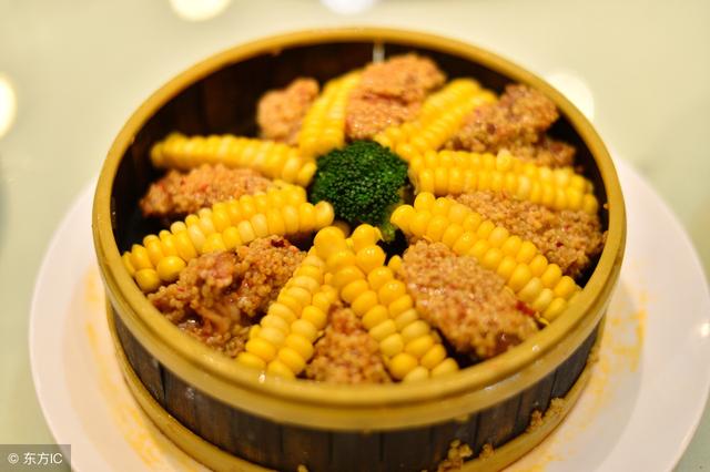 蒸玉米要放盐一起做吗 acdbeec37be04f5ca3046c76a1518ec1.jpeg