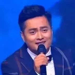 云飞5首草原歌曲连唱《美丽的草原我的家》《