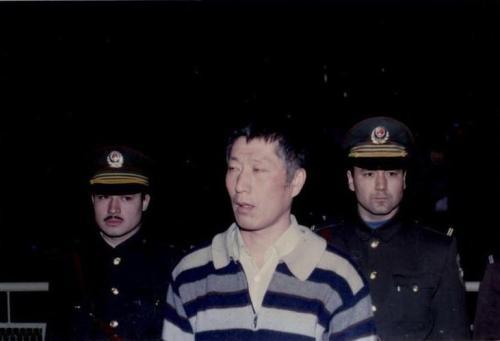 第一悍匪白宝山,背负17条命案,为何对其中四人手下留情?
