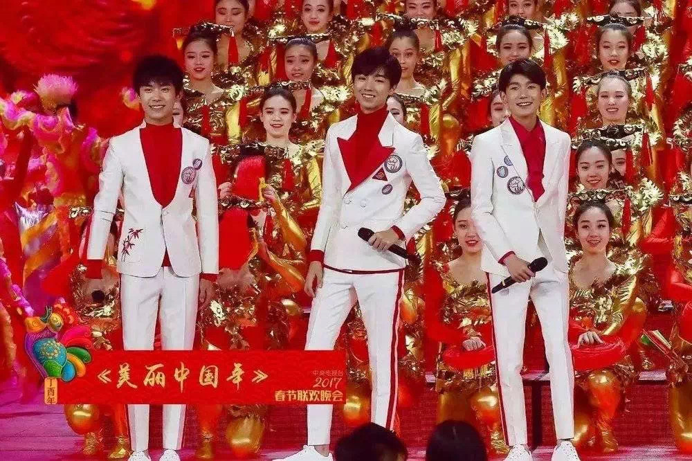 有哪些途径可以去春晚现场看节目呢，怎么样可以去看春晚