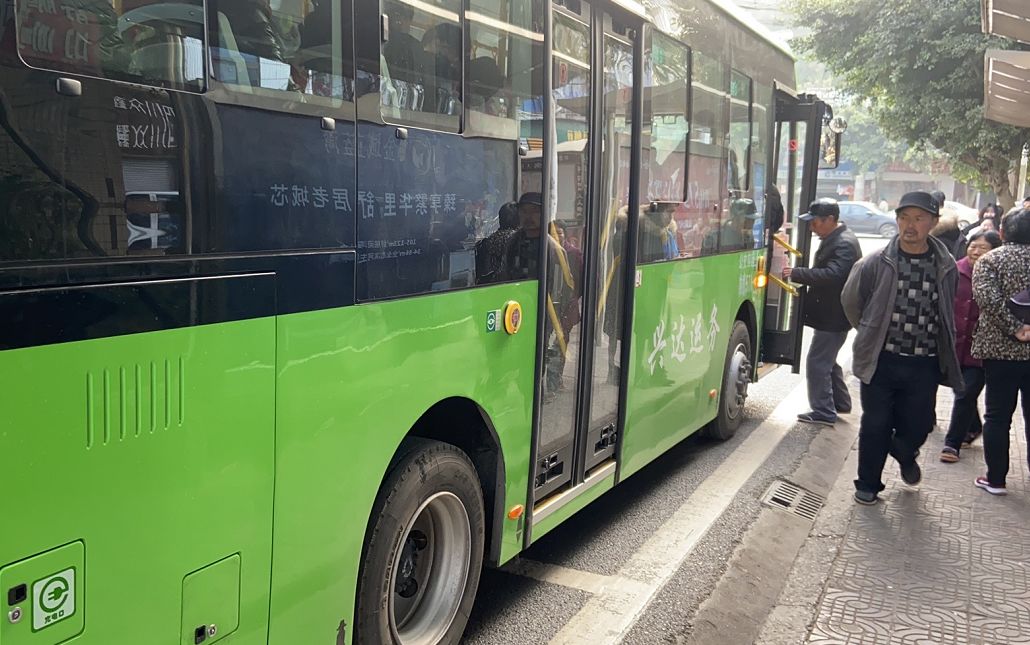 快一路公交车路线时间表 63cb7a6bb33f43459a8c7d79bd37df94.jpeg