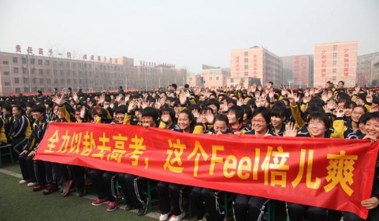 他因偷高考试卷被判刑，连累无数学子，网友：这也敢偷？