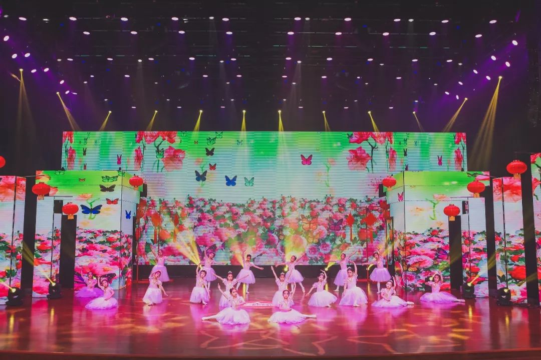 最美的花园舞蹈 891f19c439ec45d7a0752241da031eb1.jpeg