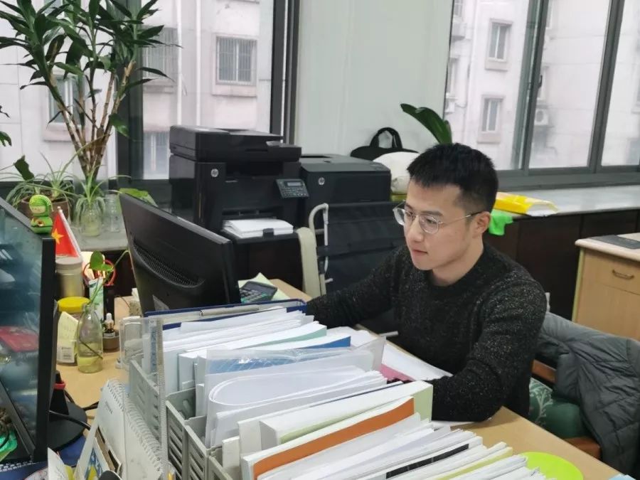 发改局是办理啥的 8e972189057046fba97051eeea1e5480.jpeg