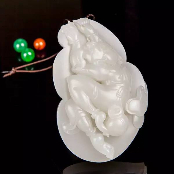 羊脂白玉价值连城，在古代，帝后才有资格佩上等白玉！！_搜狐网