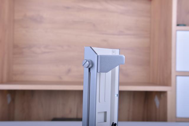 便宜又好用的显卡支架 a55d811749af443cb7d8a187294590aa.jpeg