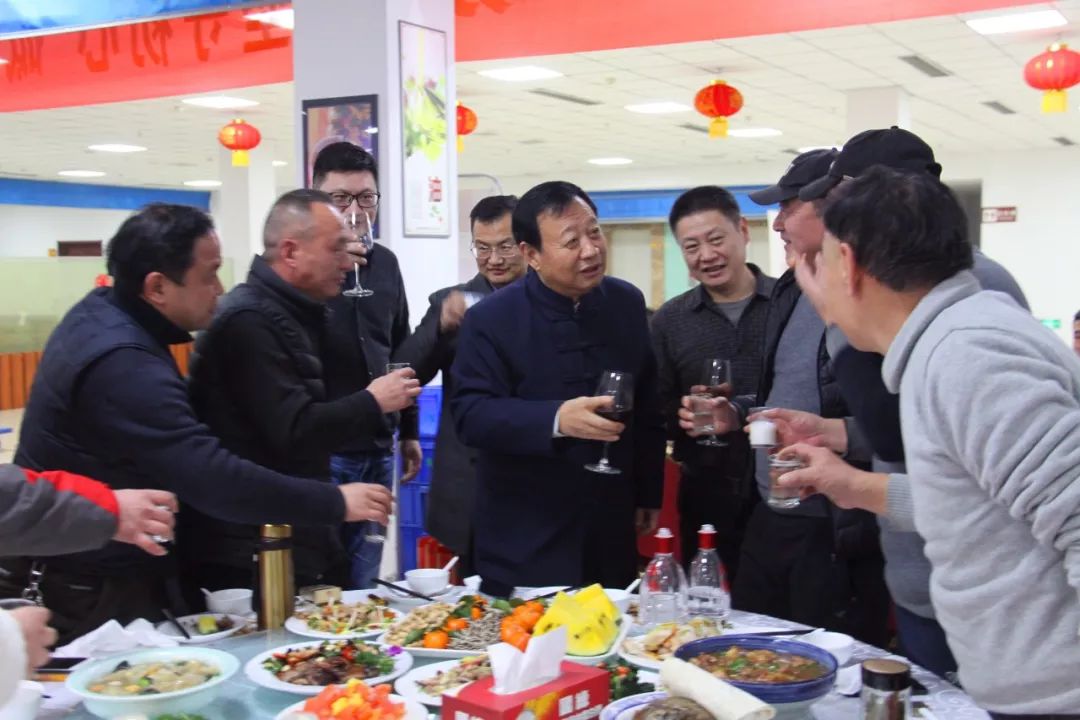 雨润集团2020年排名_双汇雨润抢人大战:“中国第一猪王”恩怨20年中报差