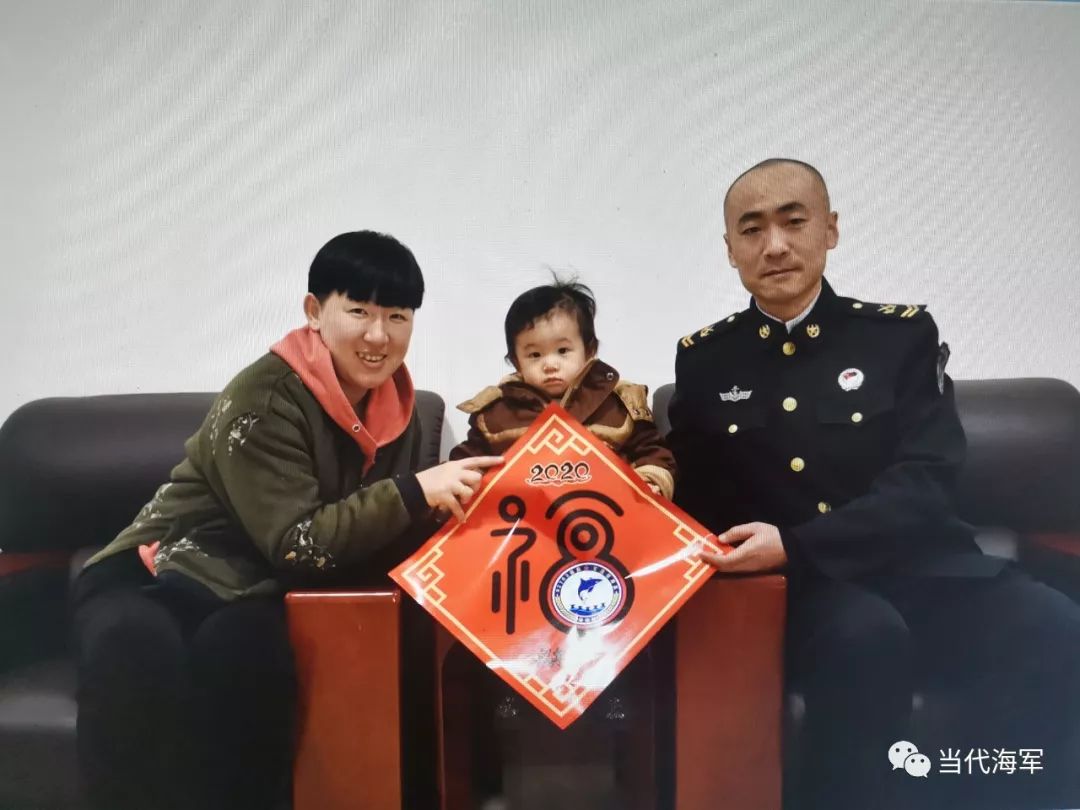 有一种幸福叫做军人的全家福