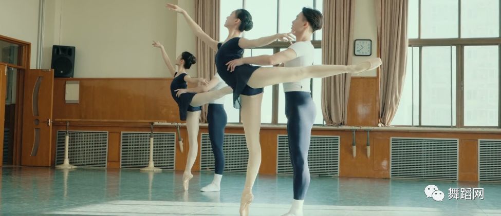 北京舞蹈学院附中芭蕾舞13级毕业时光纪念短片,给这些
