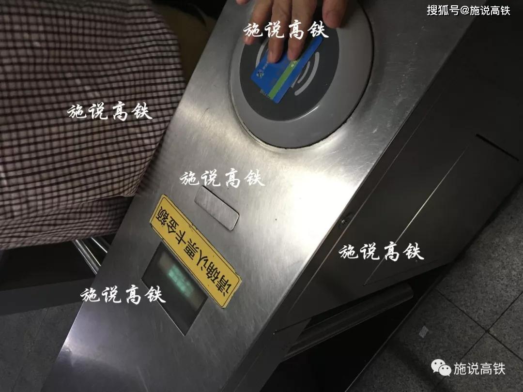 天津为什么gdp腰斩_天津gdp(2)