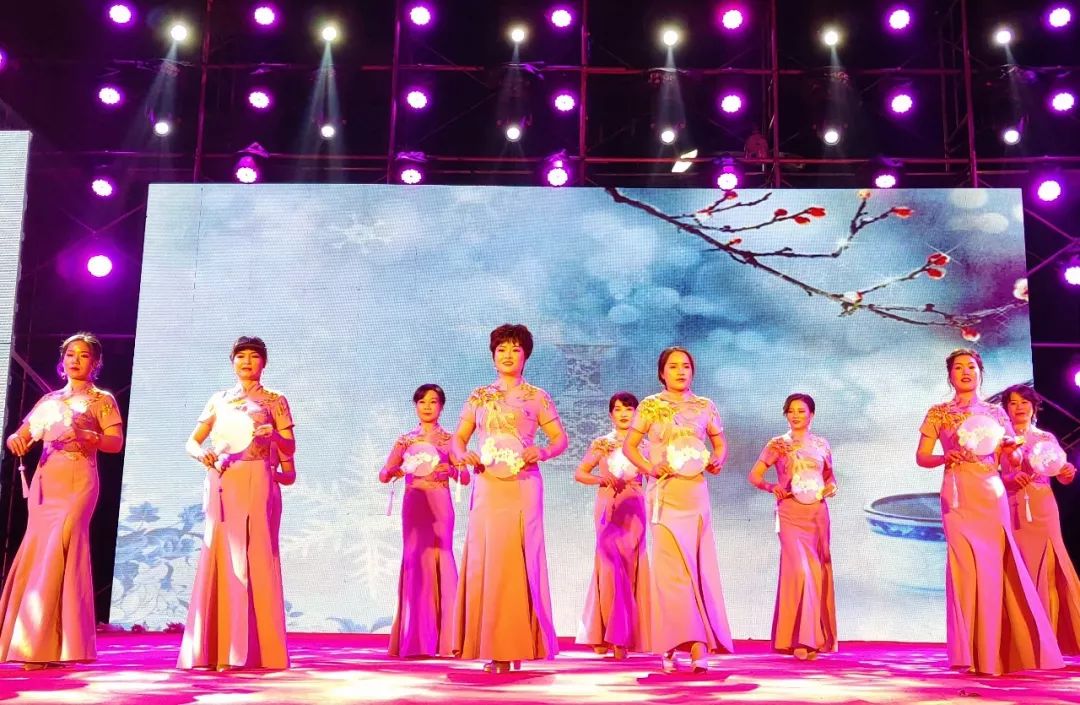 越剧点秋香曲谱_越剧唐伯虎点秋香剧照(5)