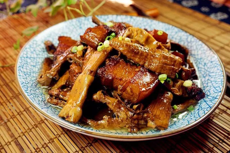 水笋烧肉