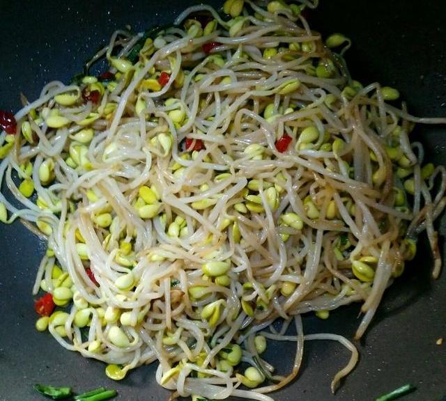 豆芽可以生吃吗怎么做 6fbb8fe3d8344ccc859b1623a40b2c43.jpeg