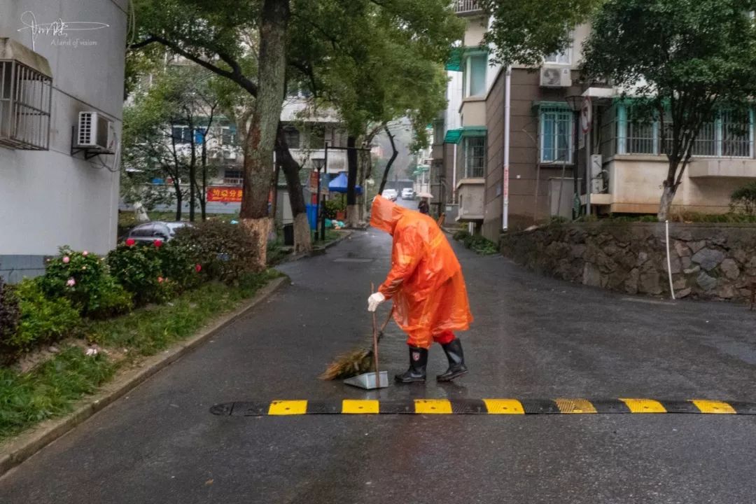 平凡的大年初一，疫情下的真实杭州