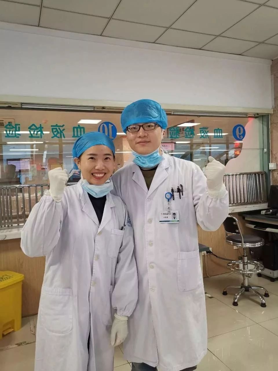 新年钟声敲响的这一刻,他们在这里!