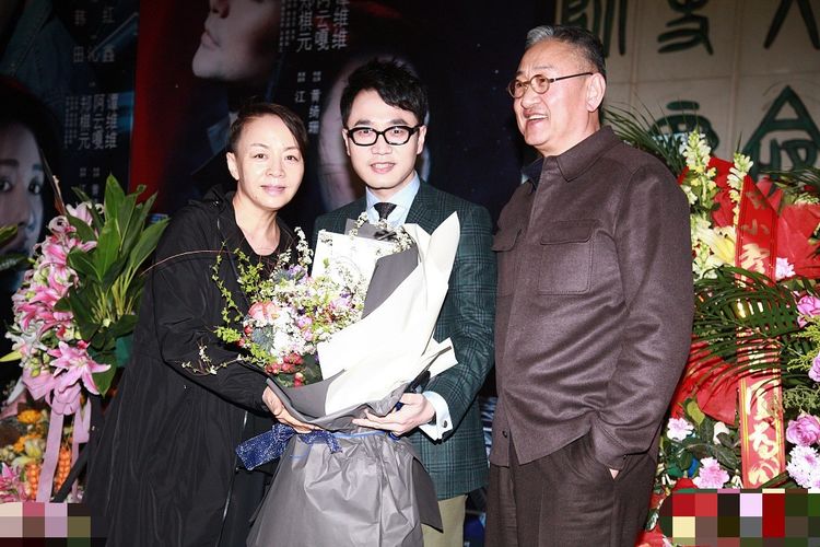 宋丹丹曾与男友闪婚,随后再嫁英达,如今已与三婚丈夫生活20多年