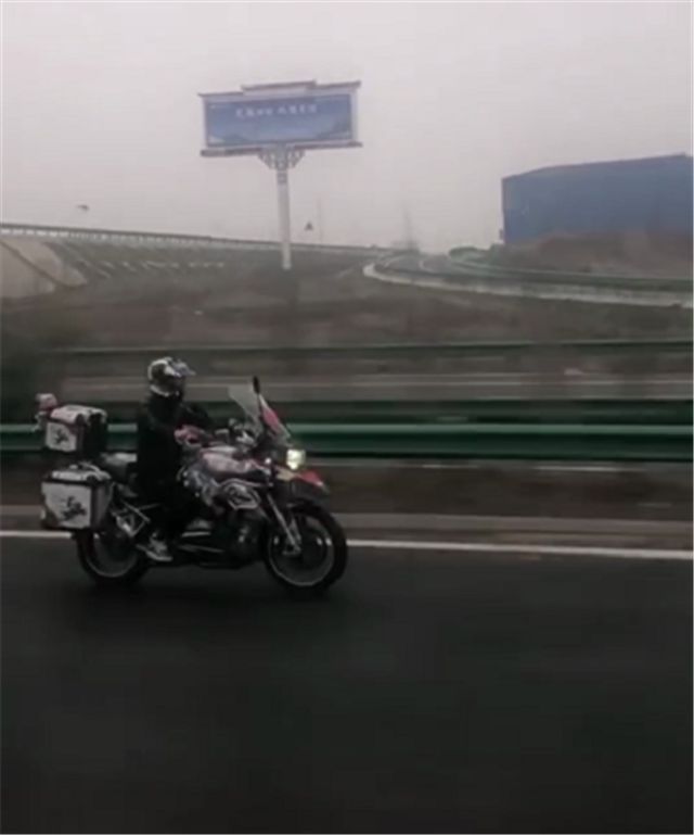 上海人口骑手_美团骑手图片(2)