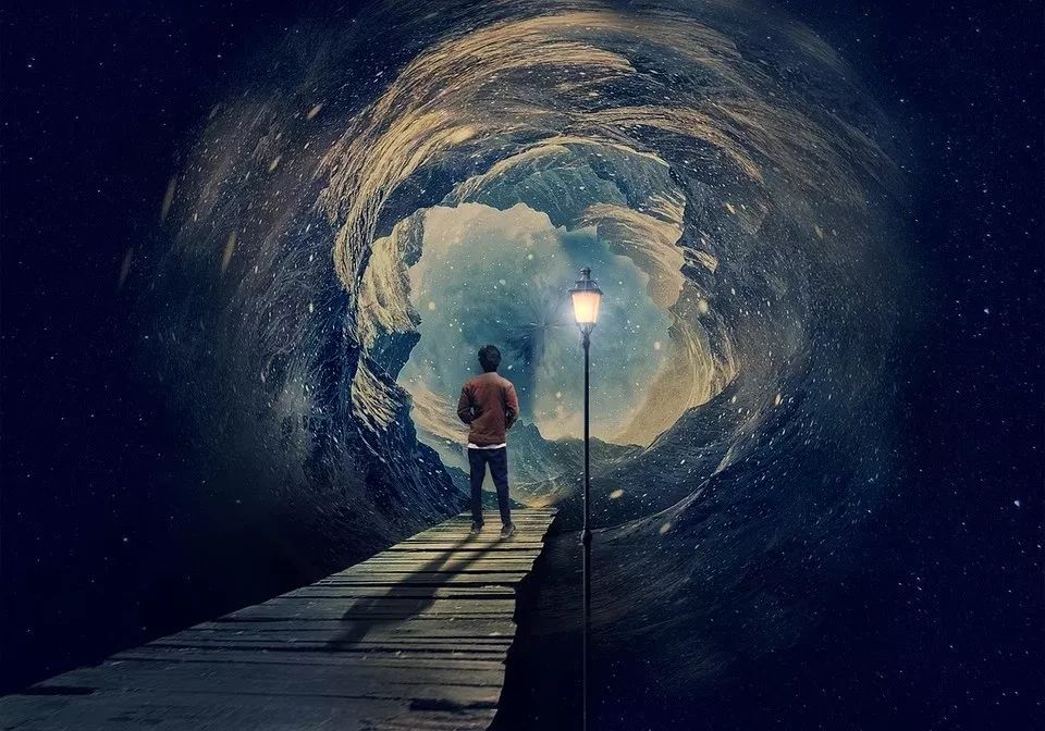 逃避与追求，梦境中的情感纠葛与自我探索