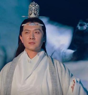 冯绍峰扮蓝忘机惨遭颜值滑铁卢!对比跟赵丽颖