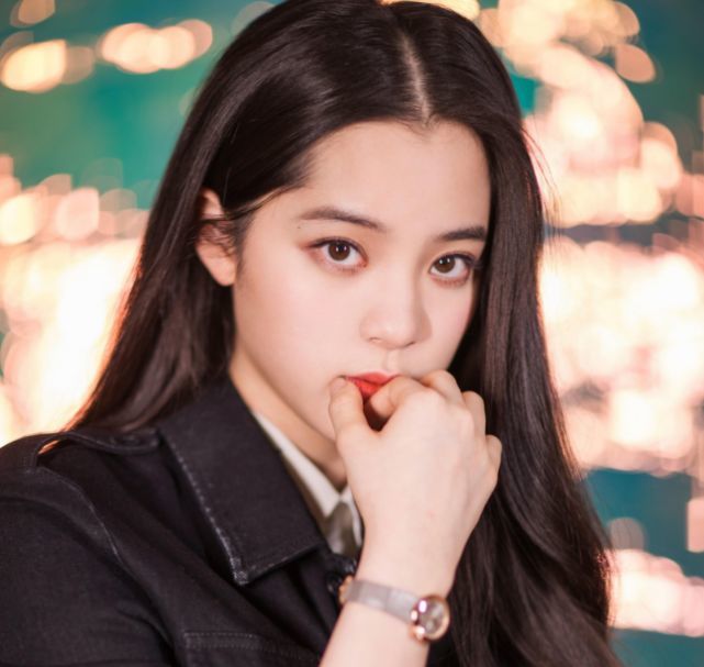 台湾网民评价欧阳娜娜 23210f94cc624df0b7f15365813d0b10.jpeg