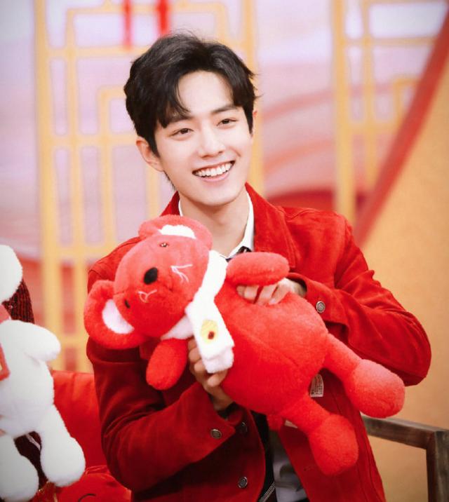 冯绍峰扮蓝忘机惨遭颜值滑铁卢!对比跟赵丽颖