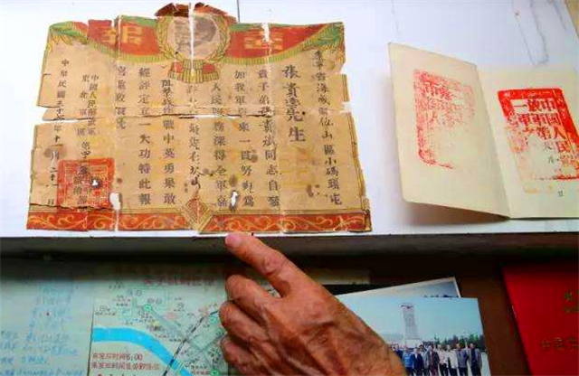 塔山英雄团歌曲谱_塔山英雄团