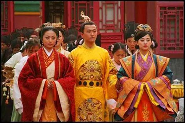 开国皇帝|朱元璋26子，为何没人敢和朱标争太子位，甚至连朱棣都选择隐忍？