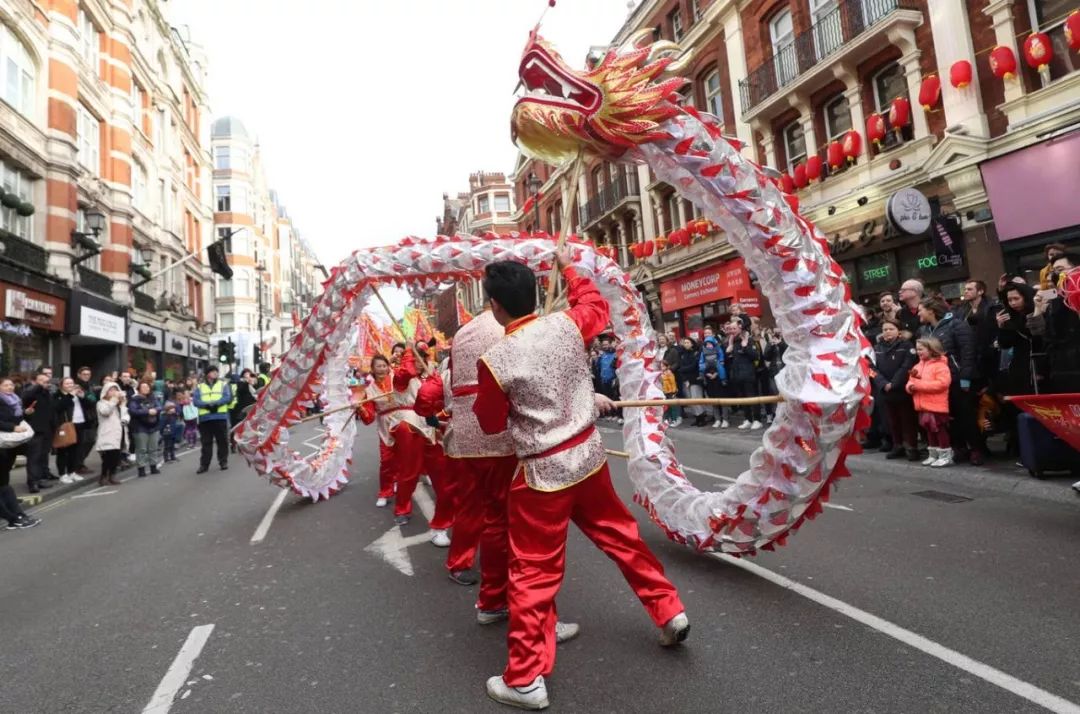 英国各地迎中国年,亚洲之外最大的春节庆祝活动在这里