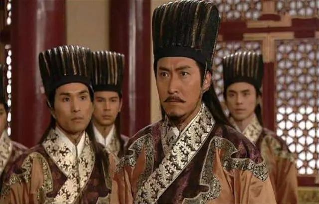 诸王|朱棣靖难成功后，也面临着削藩问题，他又是如何做的？