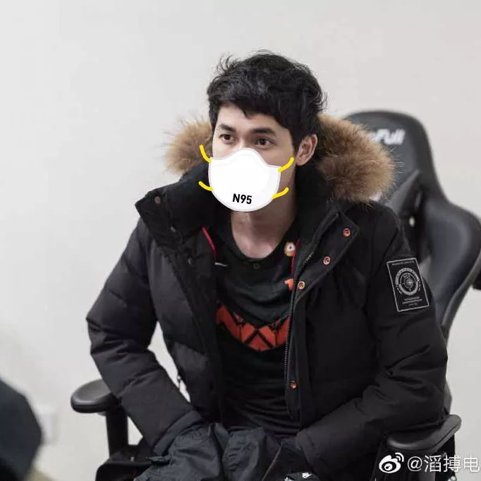 不懒人口罩_七鹤大人不戴口罩图片
