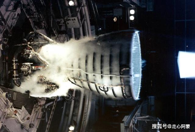 为什么美国要放弃世界上推力最大的火箭发动机?多发并联可能爆炸