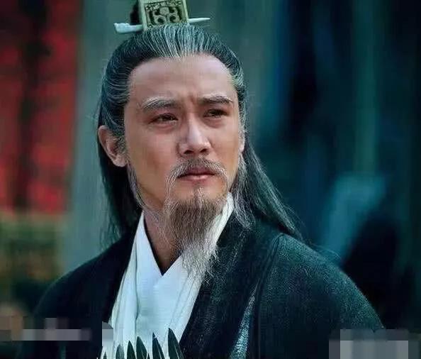 关兴|得知张飞儿子张苞去世的消息后，诸葛亮为何当场昏厥了？