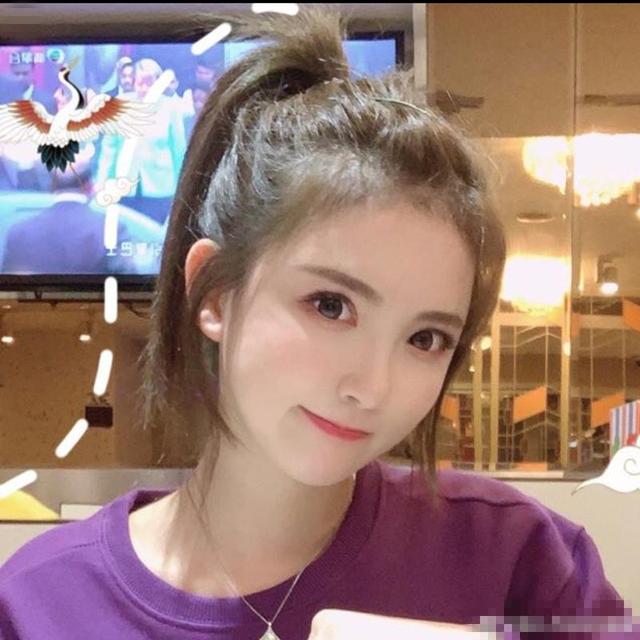 不求人女朋友遭曝光颜值不输女明星不求人看到她的照片会脸红