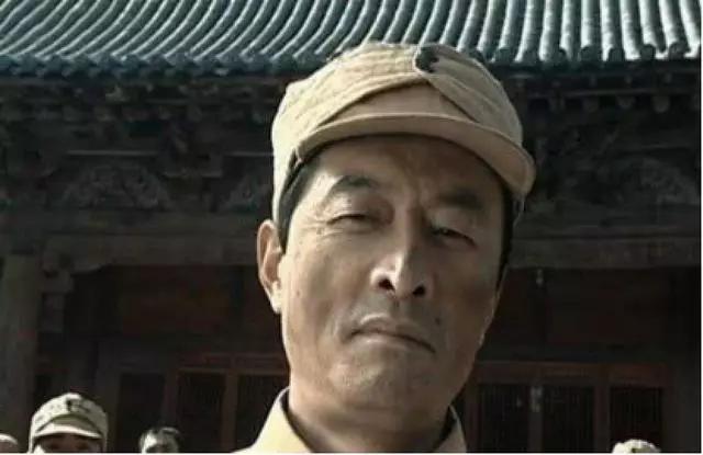 常乃超|亮剑：战败被俘的常乃超，为什么敢嚣张？原型身份很特殊