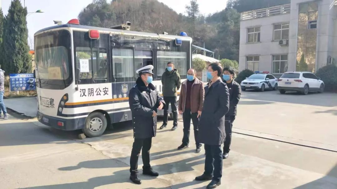 平梁镇有多少人口_织金县有多少人口(3)