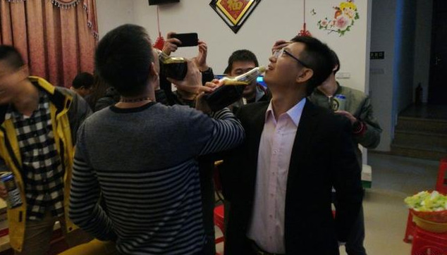 如何在亲戚面前炫富 a54f08d60de04ee88d74273830282f1f.jpeg