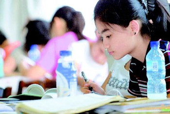 学霸学习效率高在哪里？名师点拨：做好这一点才能逆袭学霸！
