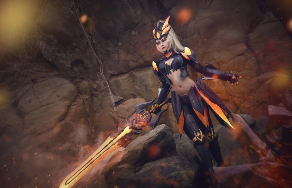 KPL边路新四大豪强 老牌强者关羽花木兰成为