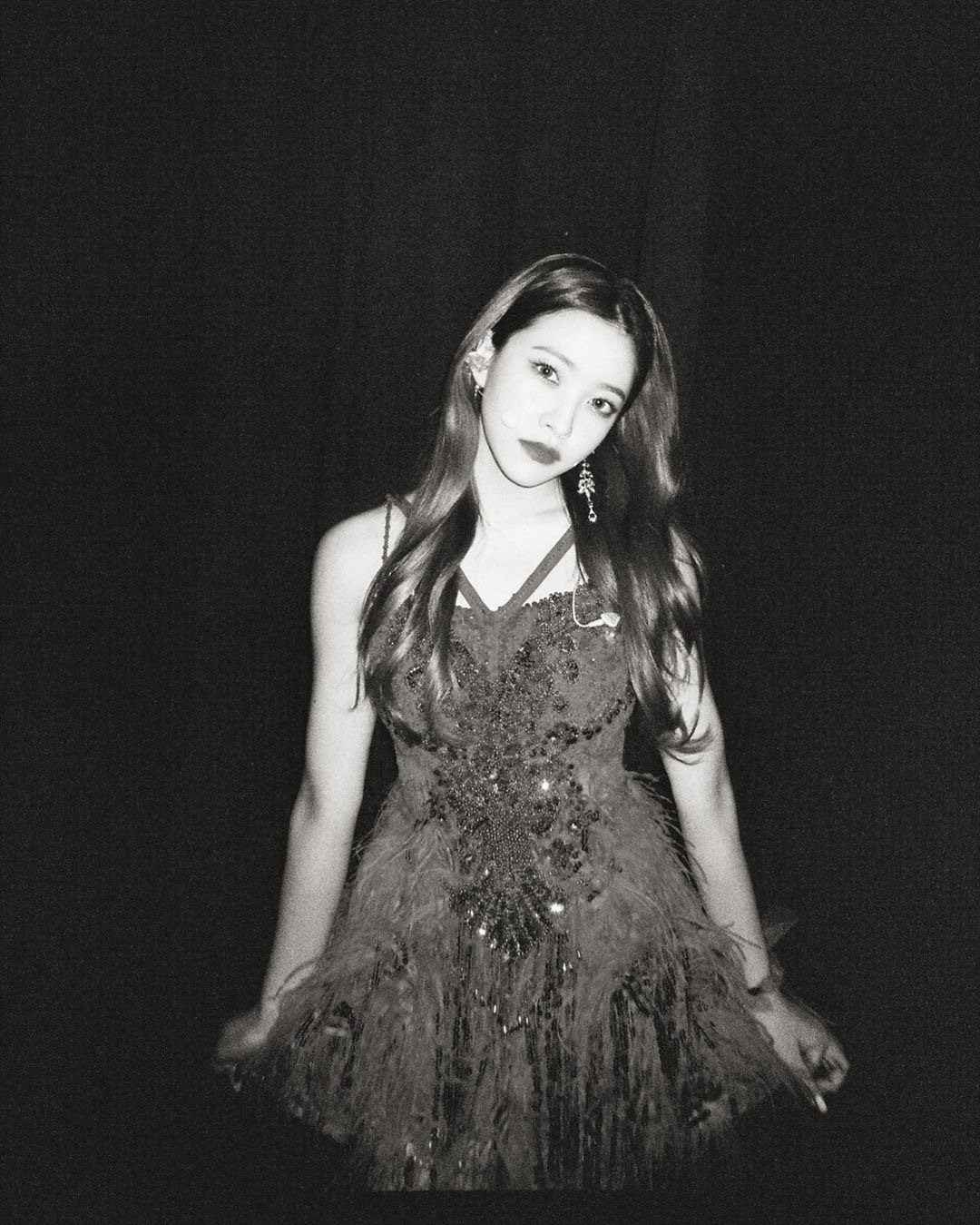 Yeri上传日本出游照 和姐姐们一起去吃拉面啦~