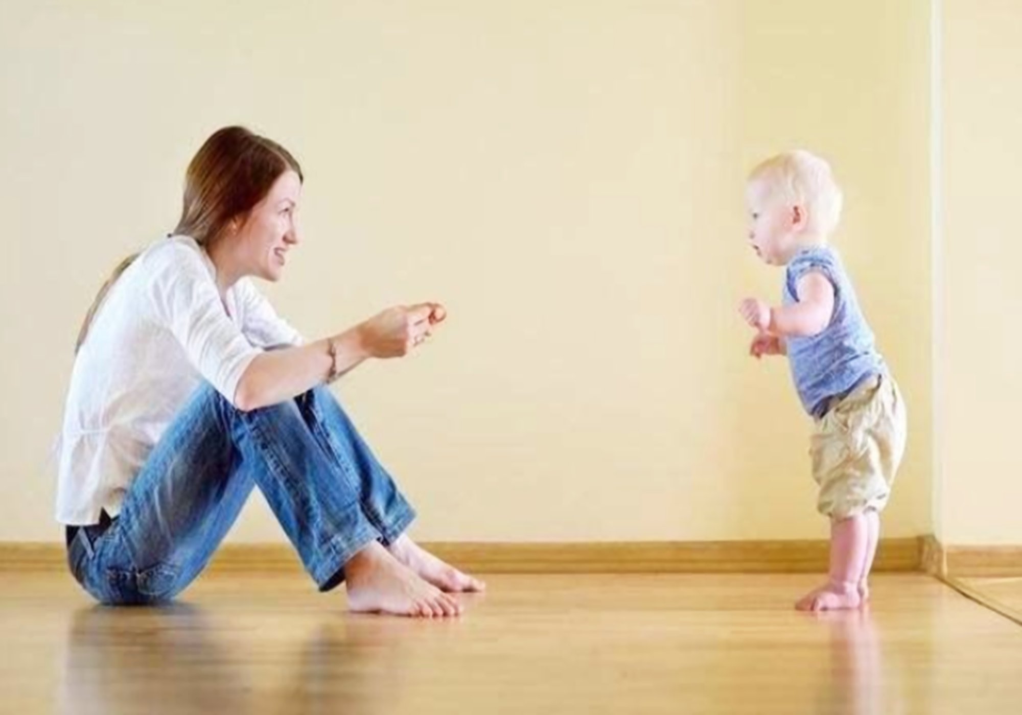 孩子几个月会走路 aa1d0fdc14be46a7a19383e7dc54139c.jpeg